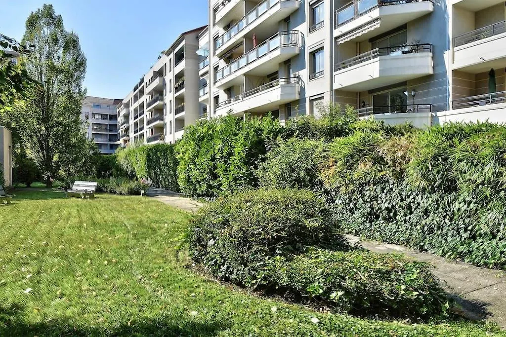 Апартаменты Le Vegetal - Avec Acces Jardin - Au Coeur De La Croix-Rousse Лион